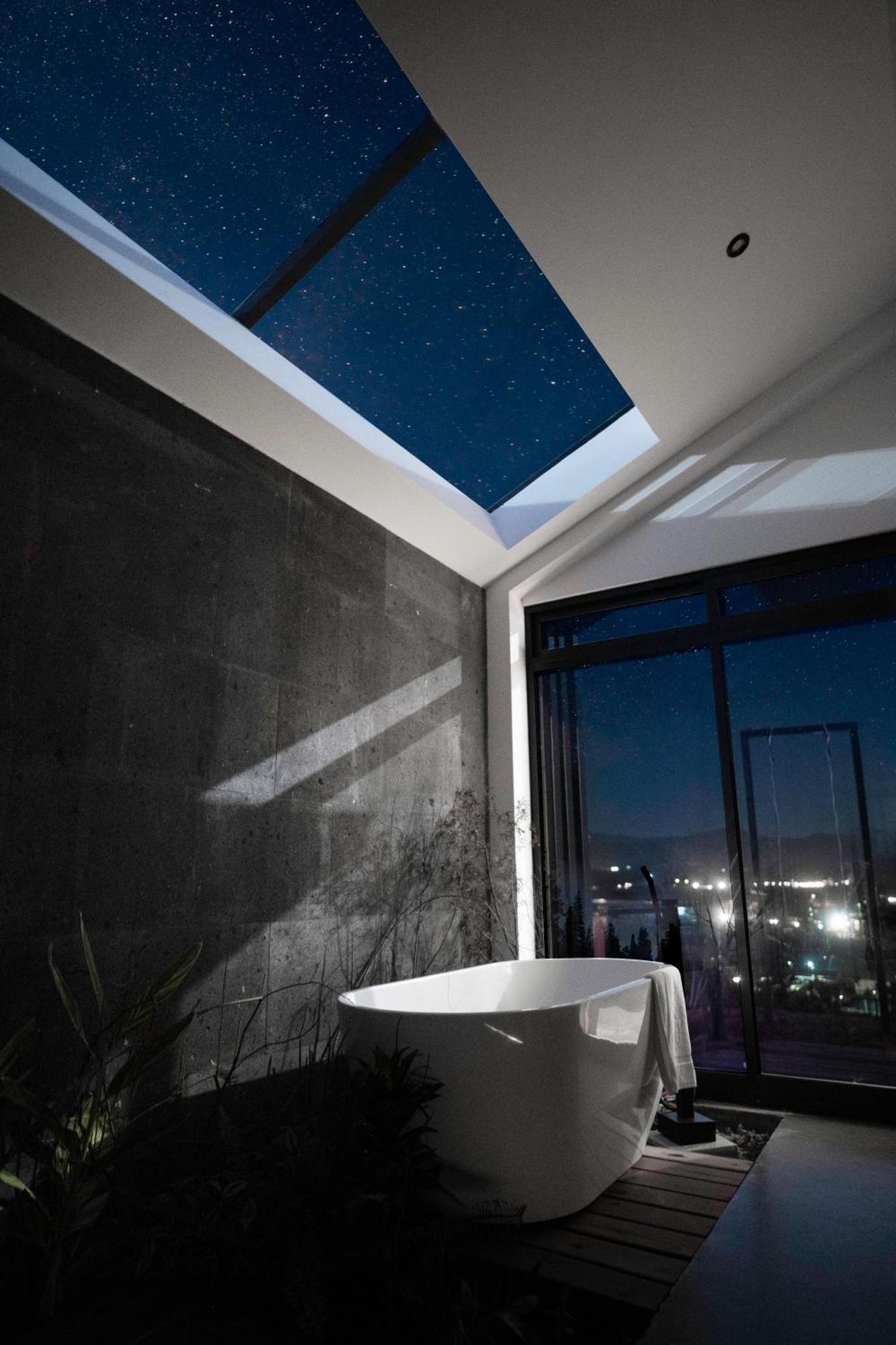 Bajo Estrellas Hotel Contemporaneo Guadalupe Eksteriør billede